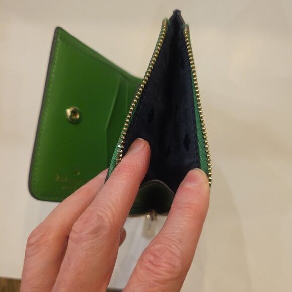 KATE SPADE Staci Colorblock Navy/Kelly Green Small L-Zip  Bifold Wallet‎ NWOT - Picture 5 of 8